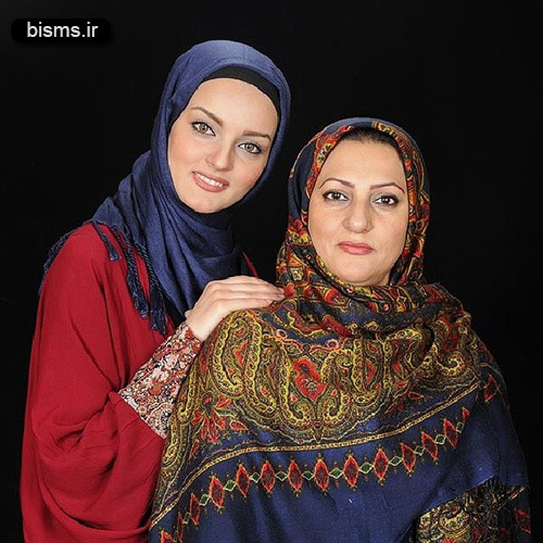 عکس نیلوفر پارسا و مادرش
